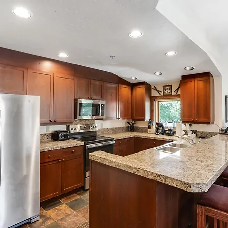 Main Street Junction Villa Breckenridge Room photo